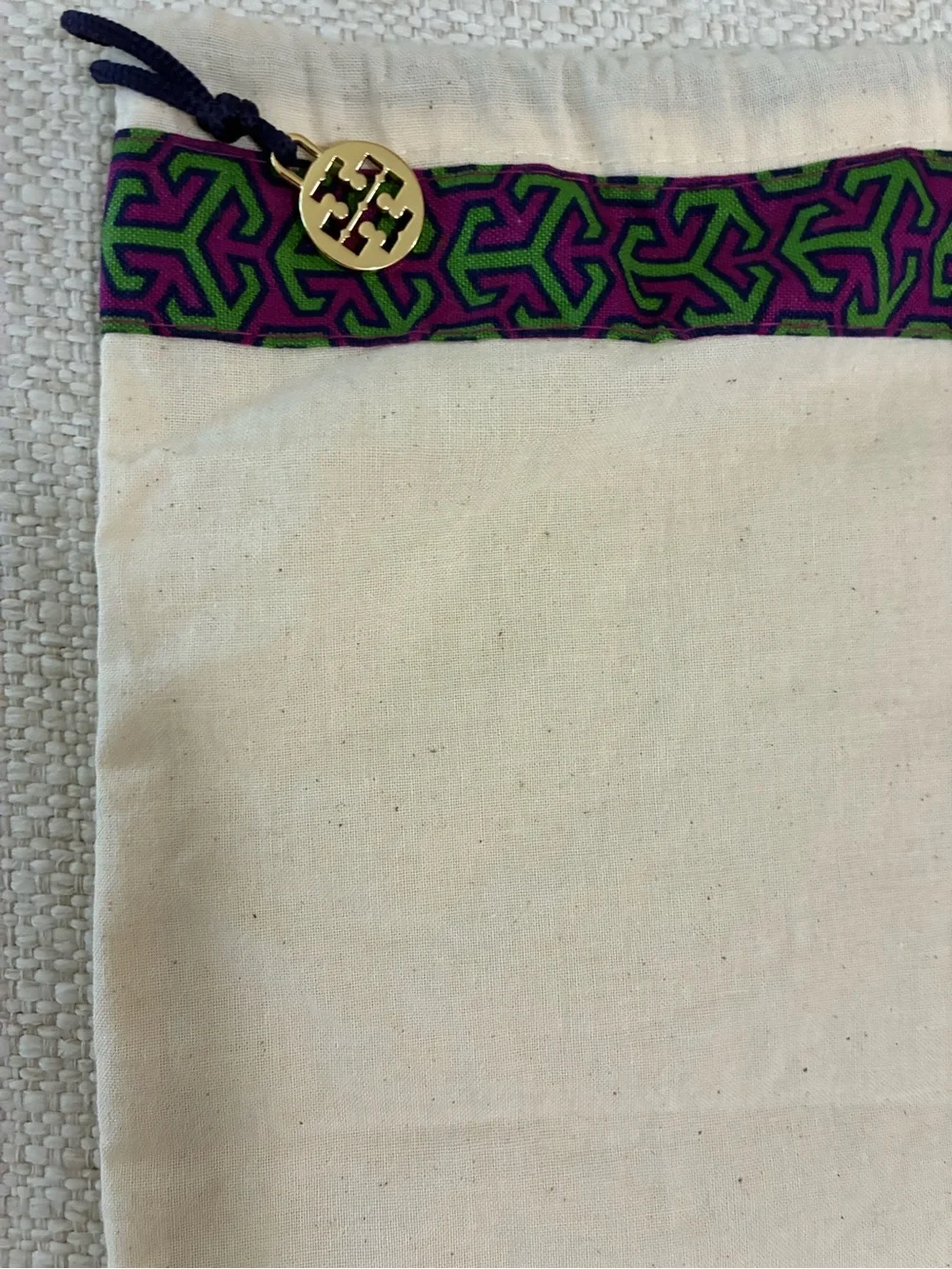 Tory Burch EUC Geometric Dust Bag Drawstring